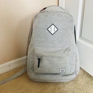 WHITE & GREY HERSCHEL BACKPACK